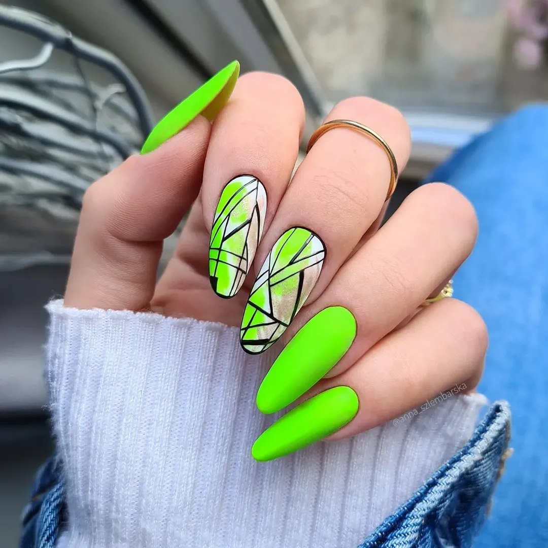 geometric nail art