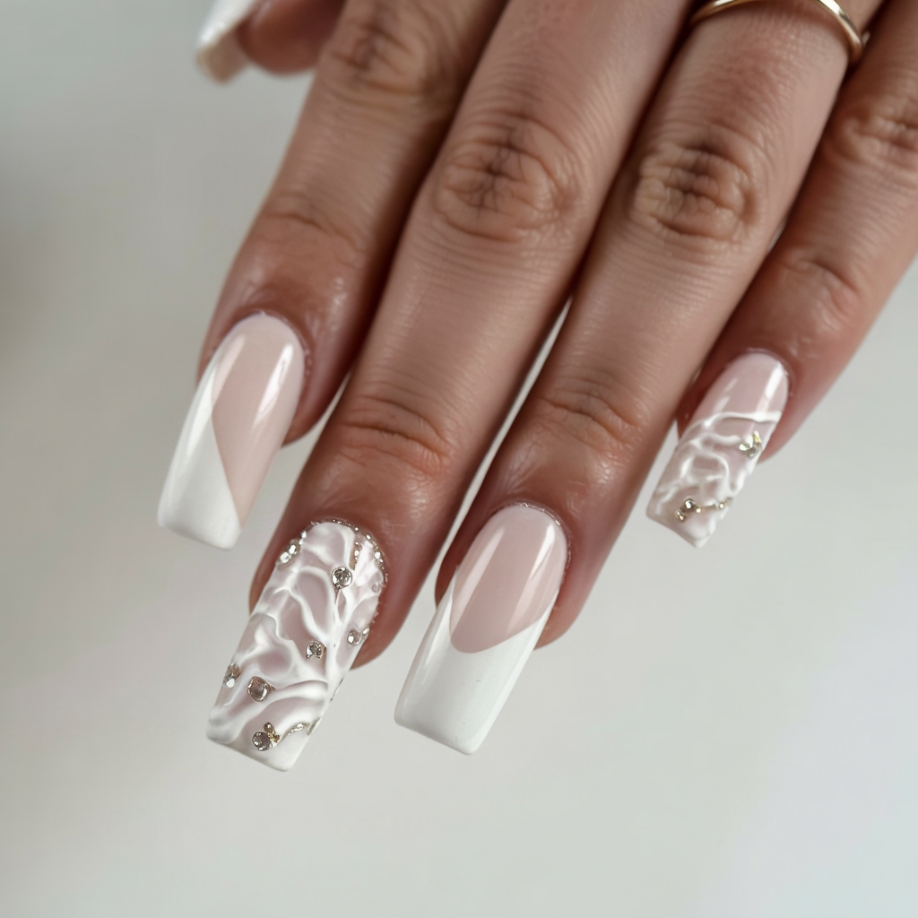 21 White Winter Nails 2025-2026: Trendy Designs with Snowflakes, Gems & Sparkly Inspo 4 white winter nails