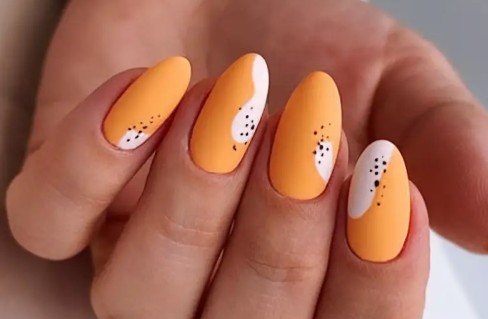 cute easter nail