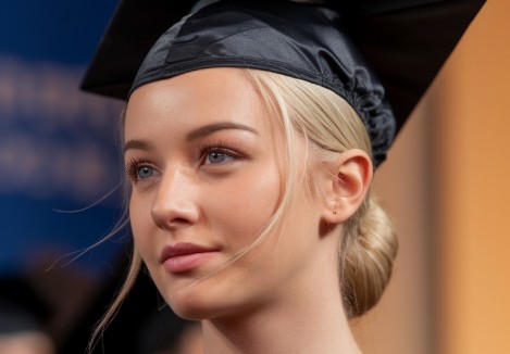 graduation hairstyles cap