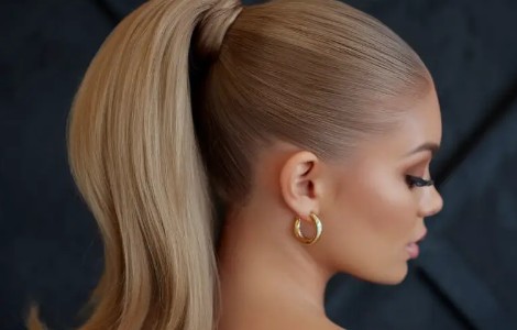 trendy spring ponytail