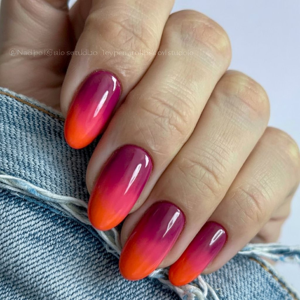20 Fall Ombré Nails 2025 That Will Make You Crave Sweater Weather 3 fall ombr nails
