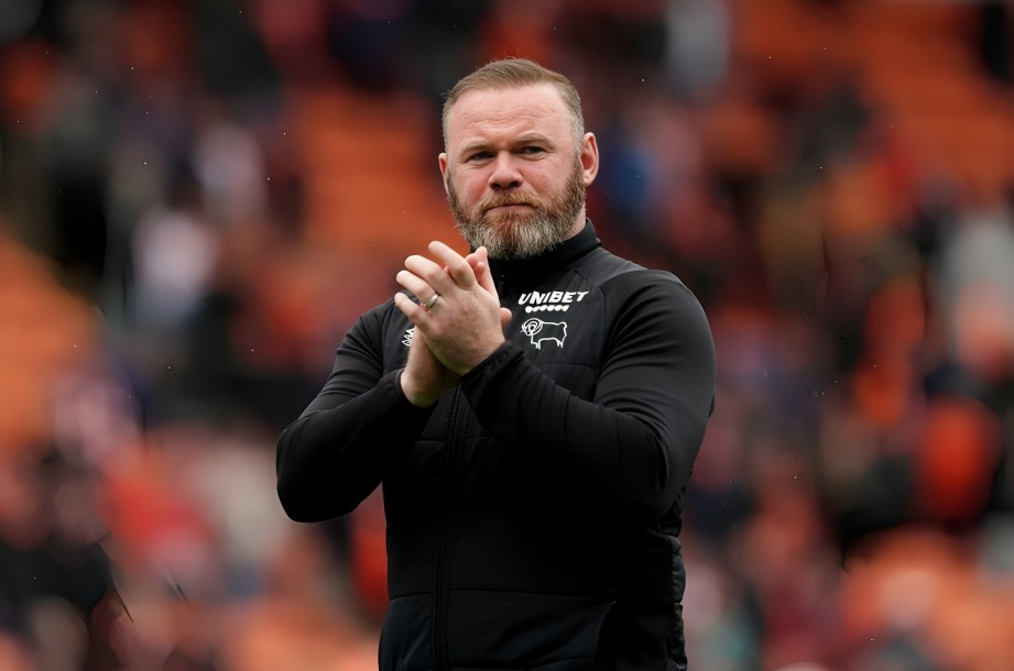 Wayne Rooney co the tro thanh huan luyen vien hang dau 2.jpg
