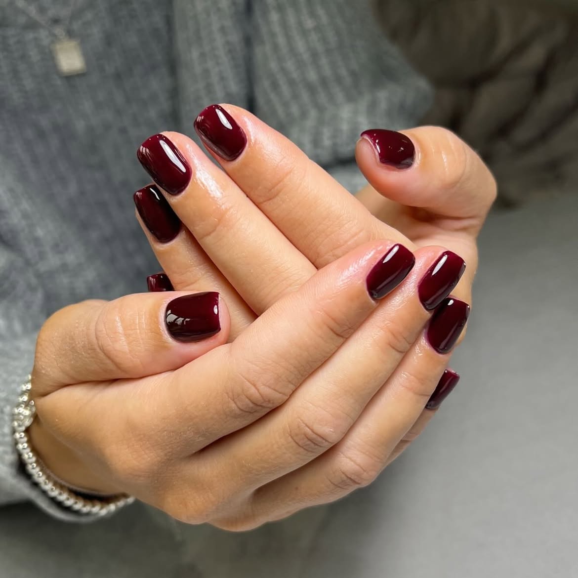 stunning wine nail